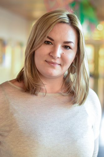 Yvonne Fenz (Schulassistentin)